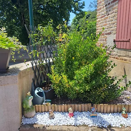 Gite Le Piege A Reves Pierre-de-Bresse Exterior photo